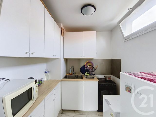 Appartement F2 à vendre - 2 pièces - 39.2 m2 - ST DENIS - 93 - ILE-DE-FRANCE - Century 21 Riva Immobilier