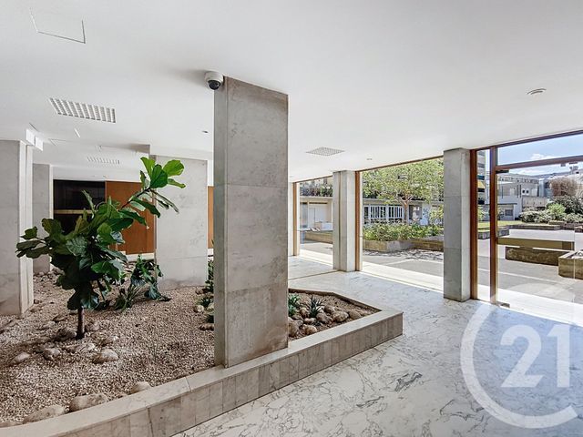 Appartement F2 à vendre - 2 pièces - 42.37 m2 - ST DENIS - 93 - ILE-DE-FRANCE - Century 21 Riva Immobilier