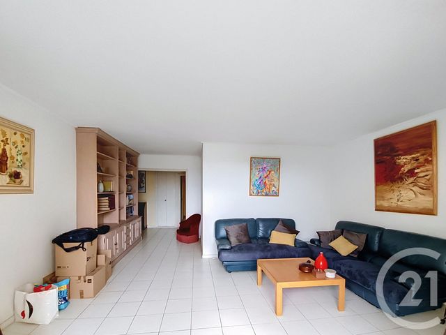 Appartement F4 à vendre - 4 pièces - 81.89 m2 - LA COURNEUVE - 93 - ILE-DE-FRANCE - Century 21 Riva Immobilier