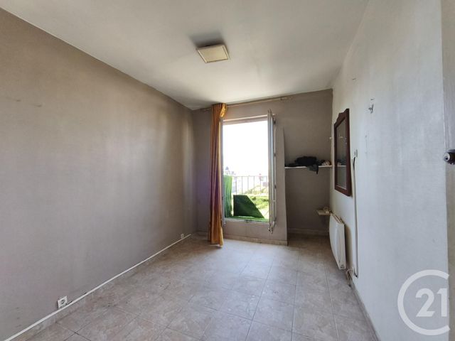 Appartement F3 à vendre - 3 pièces - 35.78 m2 - ST DENIS - 93 - ILE-DE-FRANCE - Century 21 Riva Immobilier