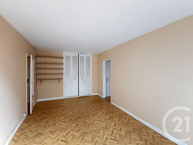 Appartement F2 à vendre - 2 pièces - 44.18 m2 - ST DENIS - 93 - ILE-DE-FRANCE - Century 21 Riva Immobilier