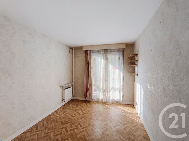 Appartement F2 à vendre - 2 pièces - 44.18 m2 - ST DENIS - 93 - ILE-DE-FRANCE - Century 21 Riva Immobilier