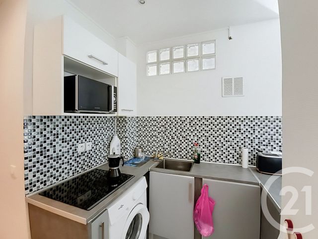 Appartement F2 à vendre - 2 pièces - 37.03 m2 - ST DENIS - 93 - ILE-DE-FRANCE - Century 21 Riva Immobilier