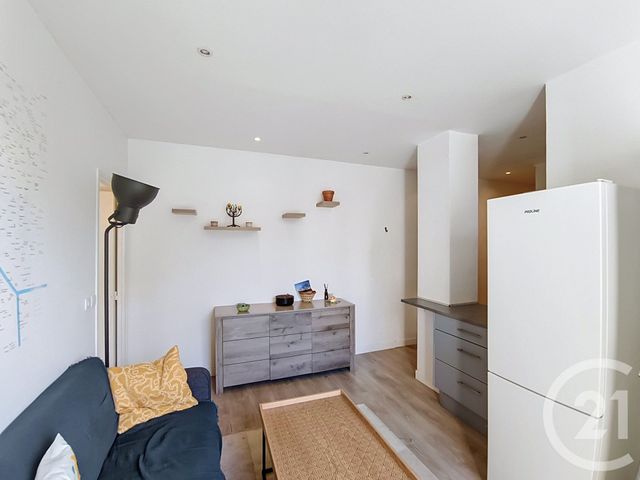 Appartement F2 à vendre - 2 pièces - 37.03 m2 - ST DENIS - 93 - ILE-DE-FRANCE - Century 21 Riva Immobilier