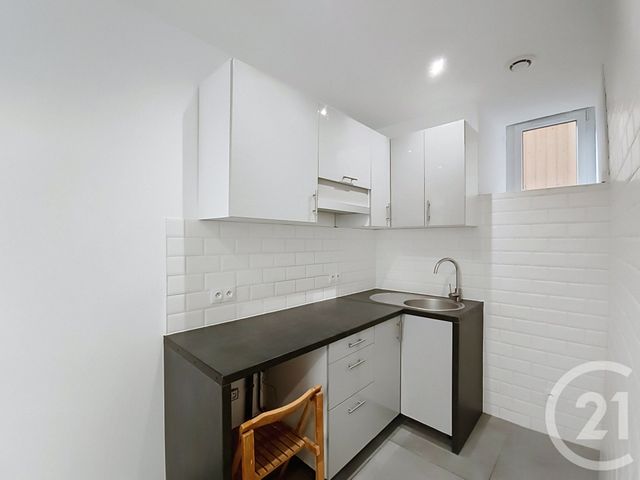 Appartement F2 à vendre - 2 pièces - 23.17 m2 - ST DENIS - 93 - ILE-DE-FRANCE - Century 21 Riva Immobilier