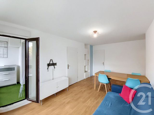 Appartement F4 à louer - 4 pièces - 69.47 m2 - ST DENIS - 93 - ILE-DE-FRANCE - Century 21 Riva Immobilier