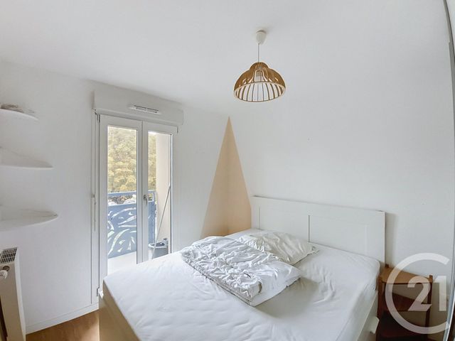 Appartement F4 à louer - 4 pièces - 69.47 m2 - ST DENIS - 93 - ILE-DE-FRANCE - Century 21 Riva Immobilier