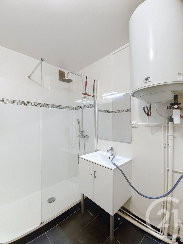 Appartement F4 à vendre - 4 pièces - 60.44 m2 - ST DENIS - 93 - ILE-DE-FRANCE - Century 21 Riva Immobilier