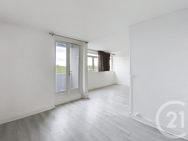 Appartement F4 à vendre - 4 pièces - 60.44 m2 - ST DENIS - 93 - ILE-DE-FRANCE - Century 21 Riva Immobilier
