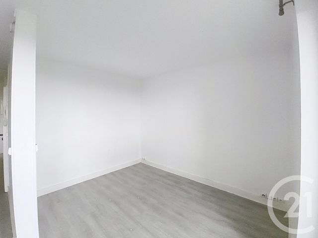 Appartement F4 à vendre - 4 pièces - 60.44 m2 - ST DENIS - 93 - ILE-DE-FRANCE - Century 21 Riva Immobilier