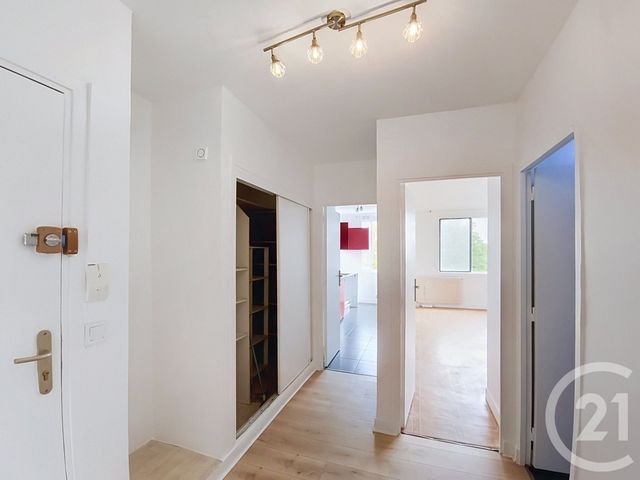 Appartement F1 à vendre - 1 pièce - 41.29 m2 - ST DENIS - 93 - ILE-DE-FRANCE - Century 21 Riva Immobilier