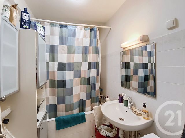 Appartement à vendre - 4 pièces - 92.03 m2 - ST DENIS - 93 - ILE-DE-FRANCE - Century 21 Riva Immobilier