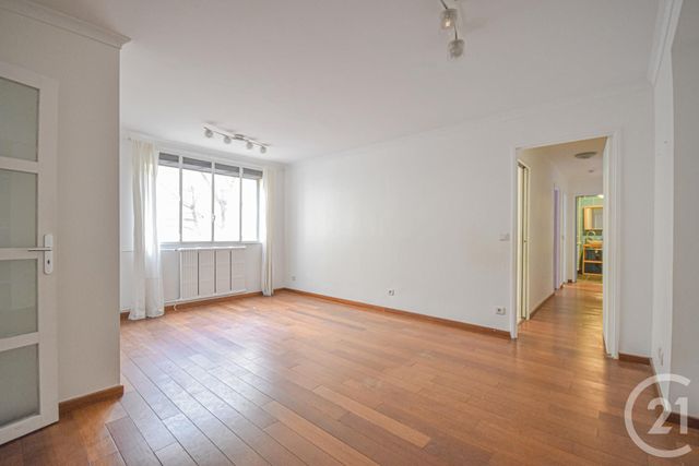 Appartement F3 à vendre - 3 pièces - 69,10 m2 - Paris - 75010 - ILE-DE-FRANCE