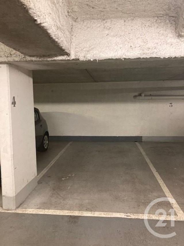 Parking à louer - 12 m2 - Montrouge - 92 - ILE-DE-FRANCE
