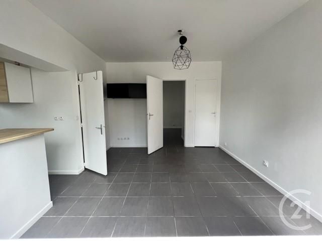 Appartement F2 à vendre - 2 pièces - 32 m2 - Bobigny - 93 - ILE-DE-FRANCE