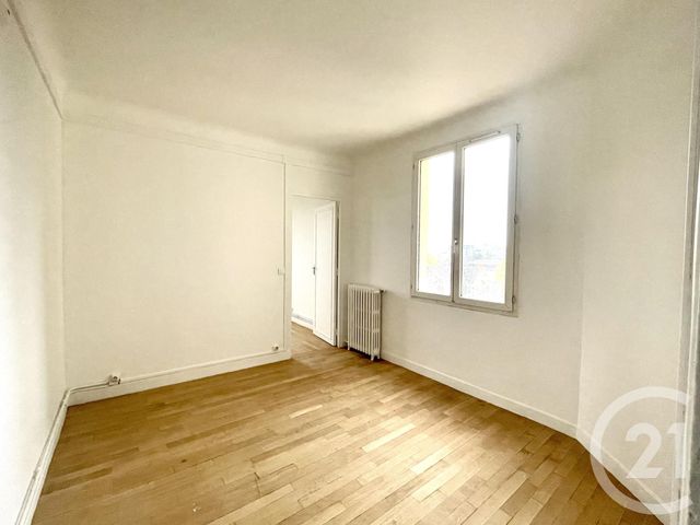 Appartement F2 à vendre - 2 pièces - 34 m2 - La Courneuve - 93 - ILE-DE-FRANCE