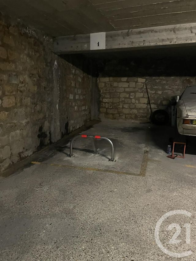 Parking à louer - 12 m2 - Paris - 75017 - ILE-DE-FRANCE